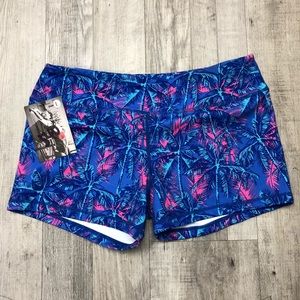 Crops and clean shorts